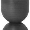 ferm LIVING Hourglass FlowerpotMedium Ø41cm x 59cm Black Dark Grey Vasi da fiori